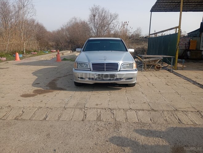 Mercedes C 180 1997, 280,500 km - 1.8 l - Salyan