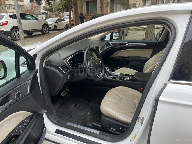 Ford Fusion (North America)-8