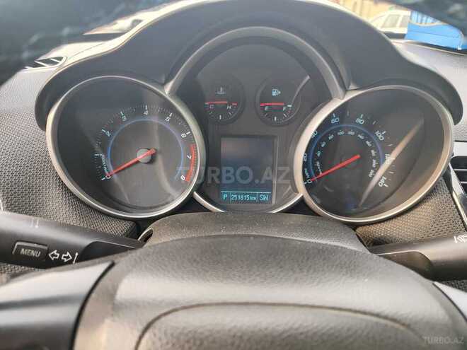 Chevrolet Cruze-15