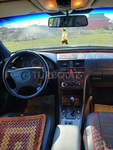 Mercedes C 180 1998, 300,000 km - 1.8 l - Biləsuvar