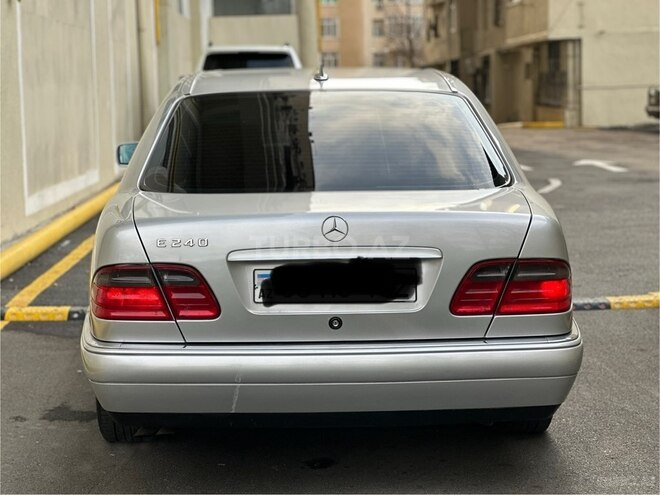 Mercedes E 240 1999, 289,317 km - 2.4 l - Bakı