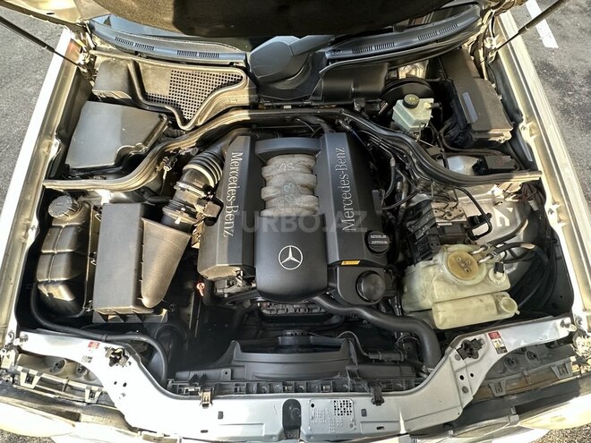 Mercedes E 240 1999, 289,317 km - 2.4 l - Bakı