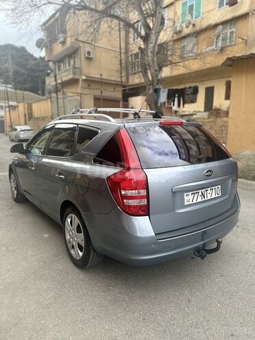 Kia Ceed-4
