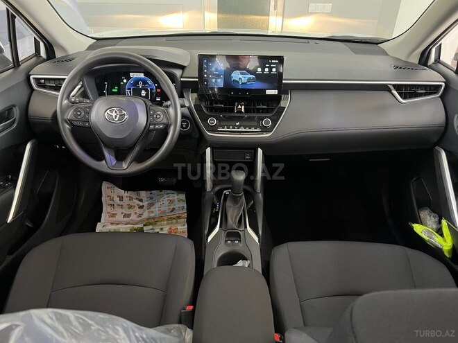 Toyota Corolla Cross-12