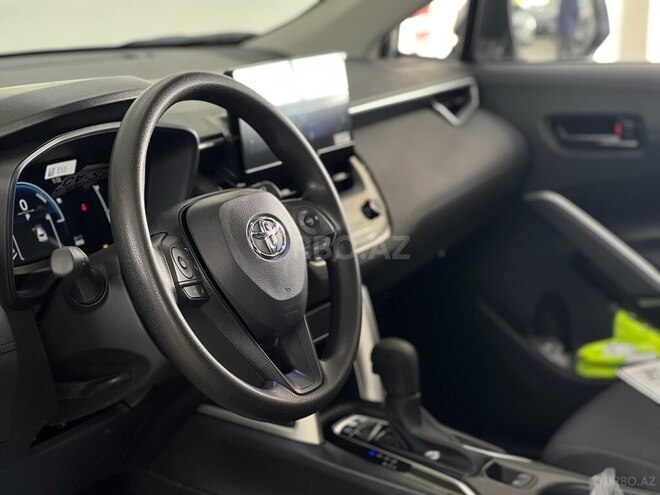 Toyota Corolla Cross-8