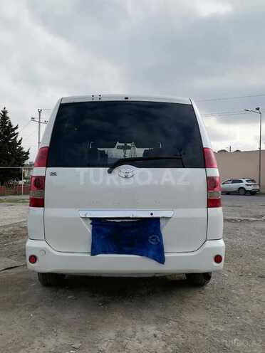Toyota Noah 2004, 390,000 km - 2.0 л - Bakı