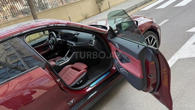 BMW i4-10