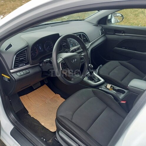 Hyundai Elantra 2017, 118,000 km - 2.0 л - Qəbələ