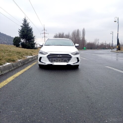 Hyundai Elantra 2017, 118,000 km - 2.0 л - Qəbələ