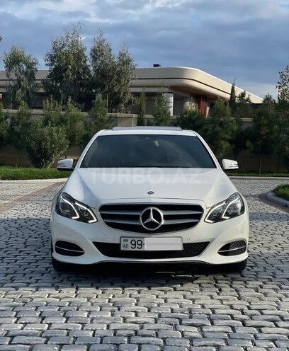 Mercedes E 220 d-1