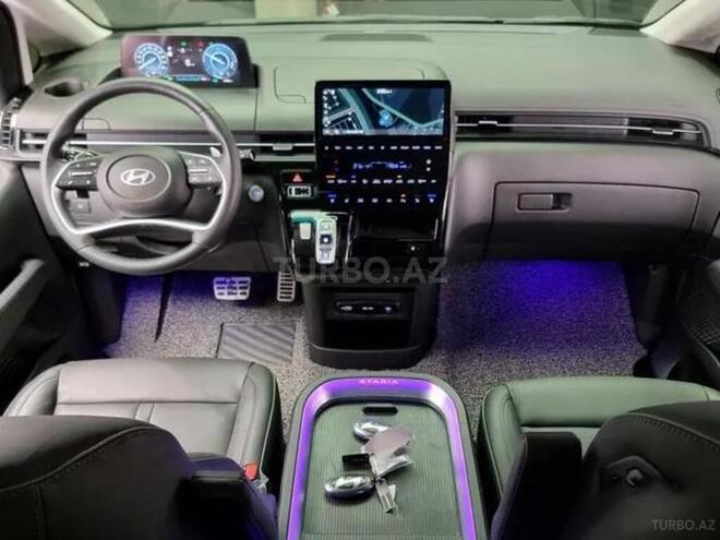 Hyundai Staria 2024, 10,000 km - 1.6 l - Bakı