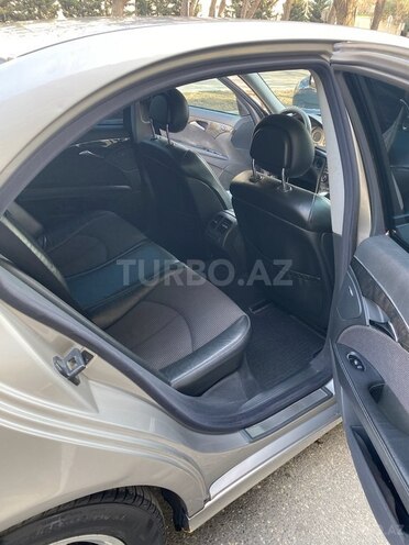 Mercedes E 270 2002, 290,000 km - 2.7 л - Bakı