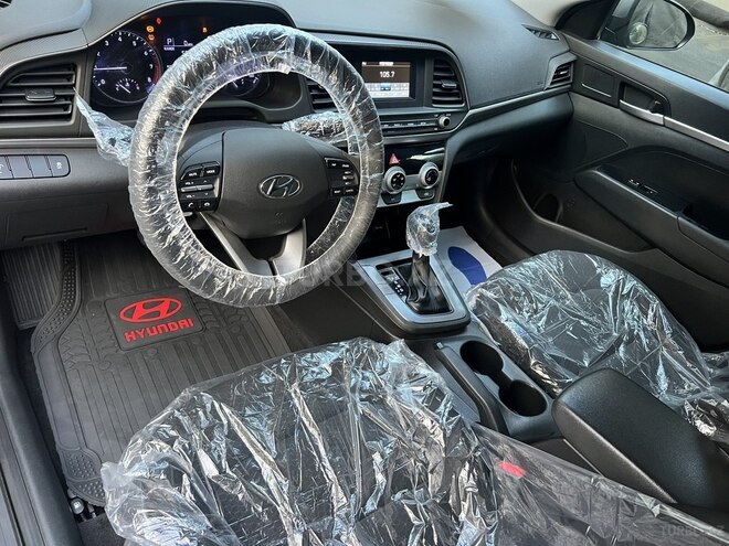 Hyundai Elantra 2019, 99,000 km - 2.0 л - Bakı