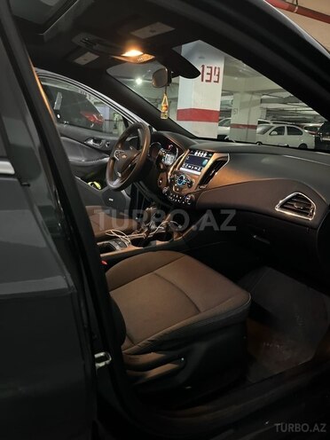 Chevrolet Cruze-8