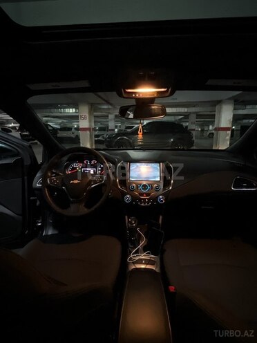 Chevrolet Cruze-9