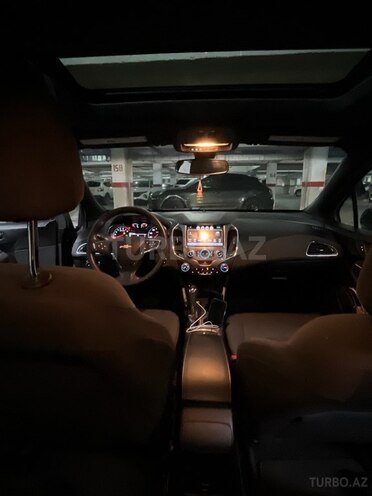 Chevrolet Cruze-11