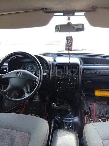 GAZ 31105 2004, 143,000 km - 2.3 л - Bakı