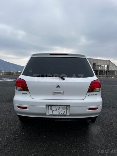 Mitsubishi Airtrek-2
