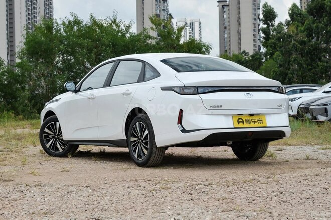 Changan Qiyuan A05 2025, 0 km - 1.5 l - Bakı