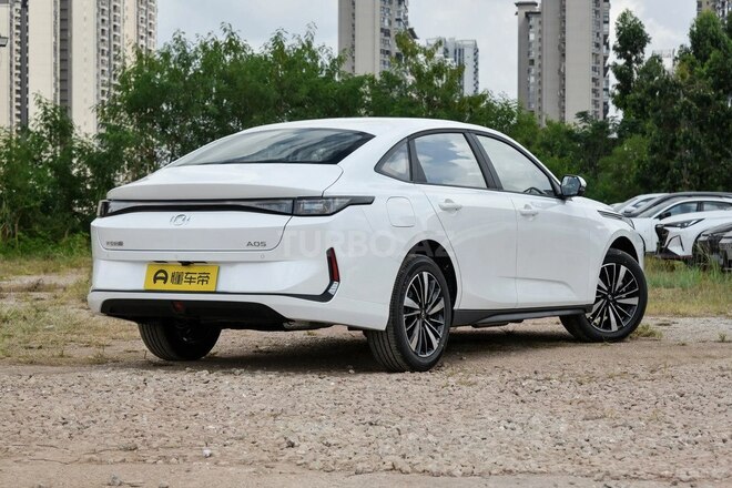 Changan Qiyuan A05 2025, 0 km - 1.5 l - Bakı