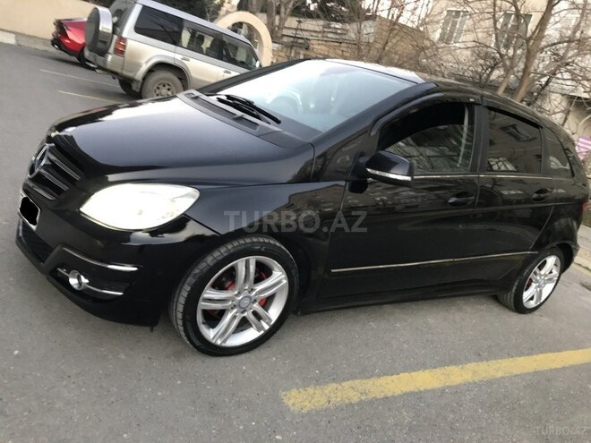 Mercedes B 170 2010, 143,000 km - 1.7 l - Sumqayıt