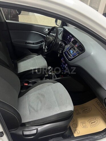 Hyundai i20 2017, 360,000 km - 1.2 l - Bakı