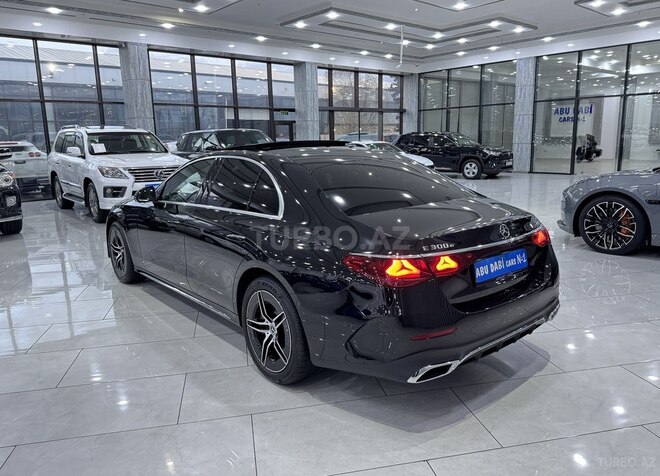 Mercedes E 300 e 4MATIC 2024, 0 km - 2.0 л - Bakı
