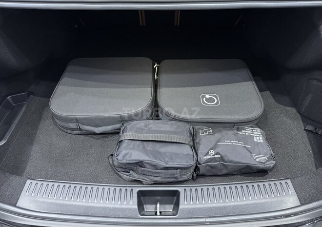 Mercedes E 300 e 4MATIC 2024, 0 km - 2.0 л - Bakı
