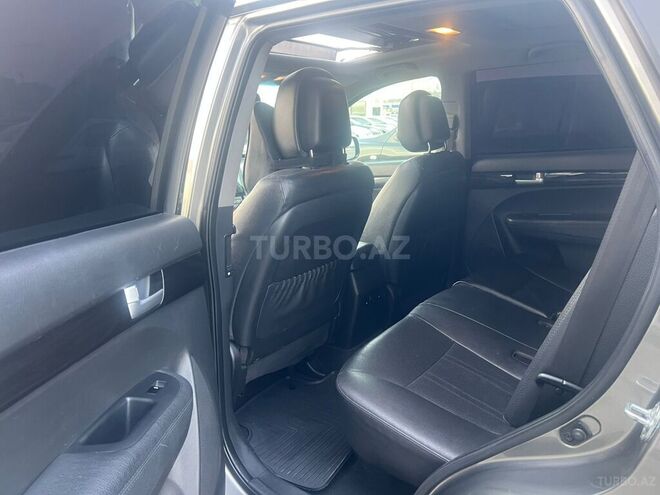 Kia Sorento-15