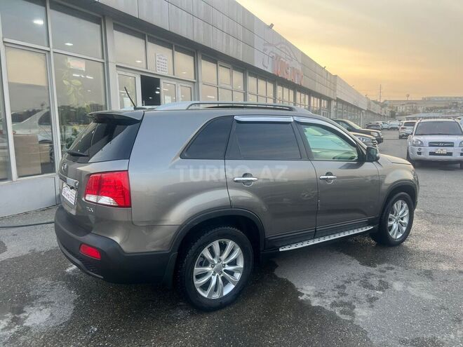 Kia Sorento-4