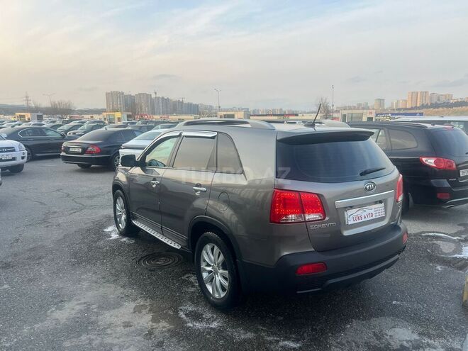 Kia Sorento-5