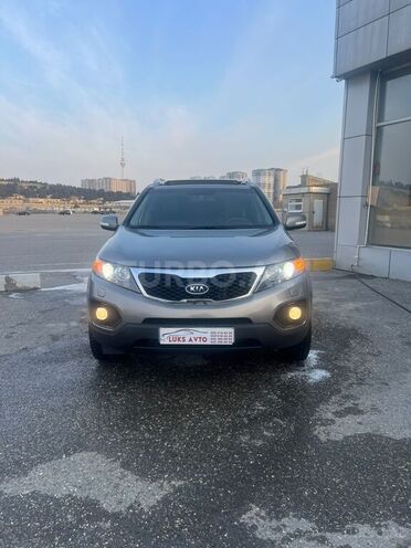 Kia Sorento-1