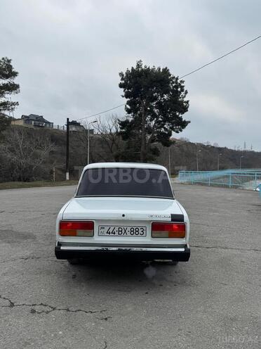 LADA (VAZ) 2107 2000, 175,000 km - 1.6 l - Quba