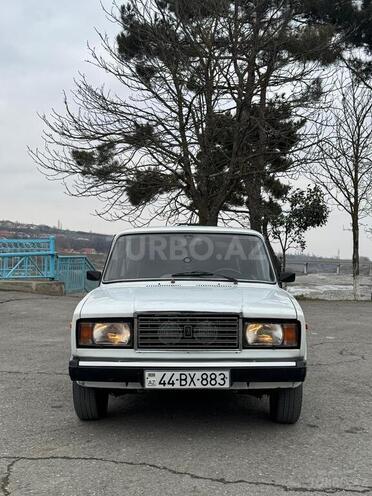 LADA (VAZ) 2107 2000, 175,000 km - 1.6 l - Quba
