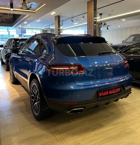 Porsche Macan-6