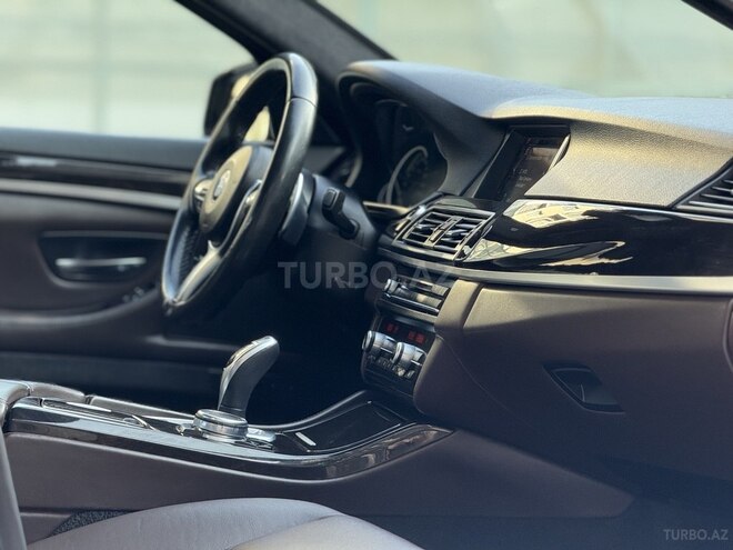 BMW 528-19