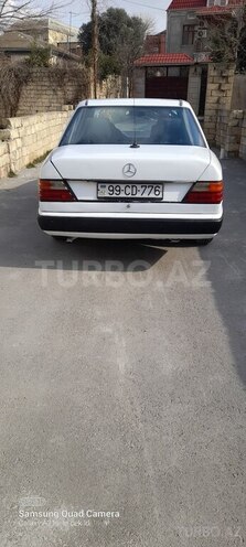 Mercedes E 200 d 1990, 286,330 km - 2.0 l - Bakı