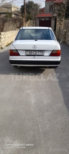 Mercedes E 200 d 1990, 286,330 km - 2.0 l - Bakı