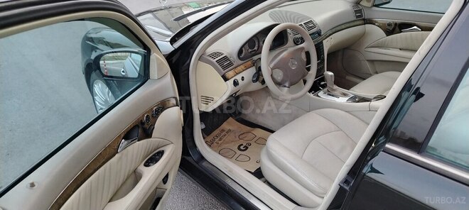 Mercedes E 320 2003, 303,000 km - 3.2 l - Bakı