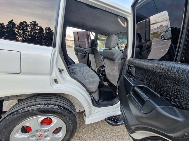 Mitsubishi Pajero io 1999, 276,526 km - 1.8 l - Sumqayıt