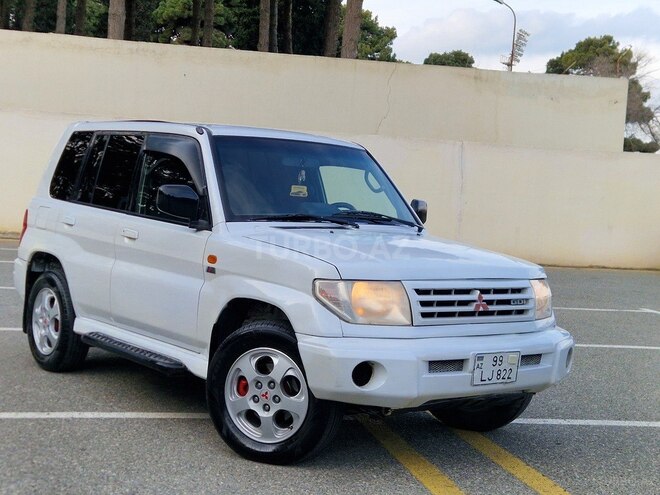 Mitsubishi Pajero io 1999, 276,526 km - 1.8 l - Sumqayıt