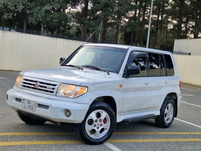 Mitsubishi Pajero io 1999, 276,526 km - 1.8 l - Sumqayıt
