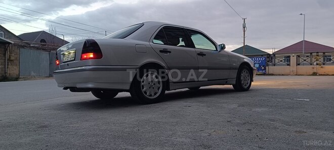 Mercedes C 200 1999, 230,000 km - 2.0 л - Bakı