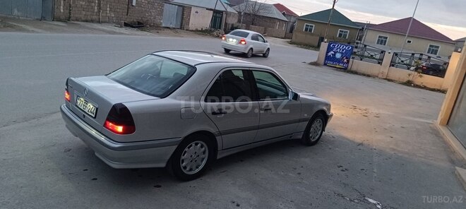 Mercedes C 200 1999, 230,000 km - 2.0 л - Bakı
