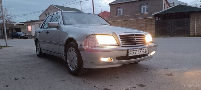 Mercedes C 200 1999, 230,000 km - 2.0 л - Bakı