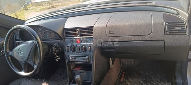 Mercedes C 200 1999, 230,000 km - 2.0 л - Bakı