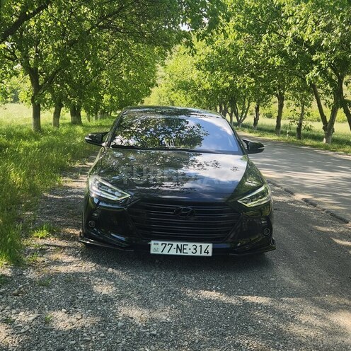 Hyundai Avante-5