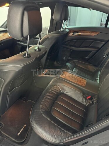 Mercedes CLS 350-8