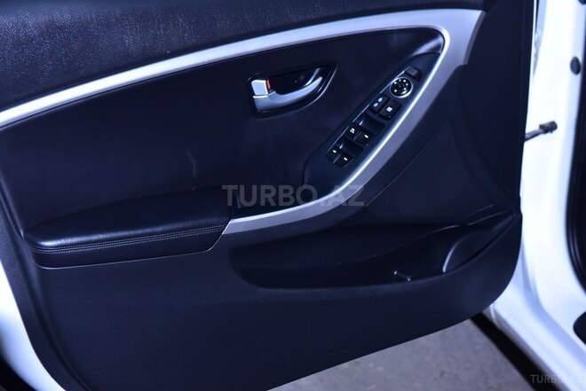 Hyundai i30 2015, 177,000 km - 1.6 l - Bakı