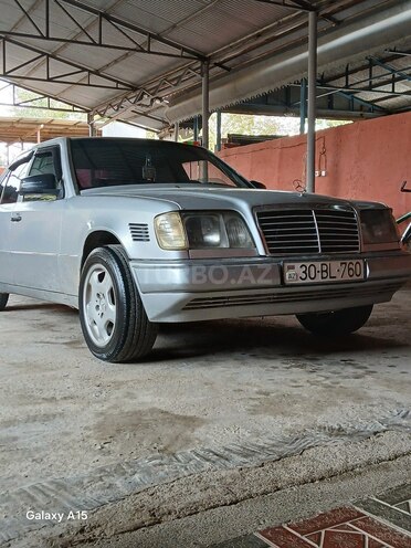 Mercedes E 250 1994, 710,000 km - 2.5 l - İmişli